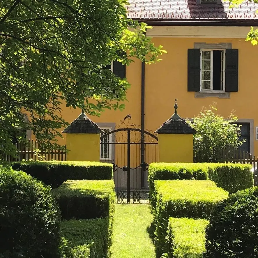 Schloss Mit Eigenem Garten Und Parkplatz G Salzburg